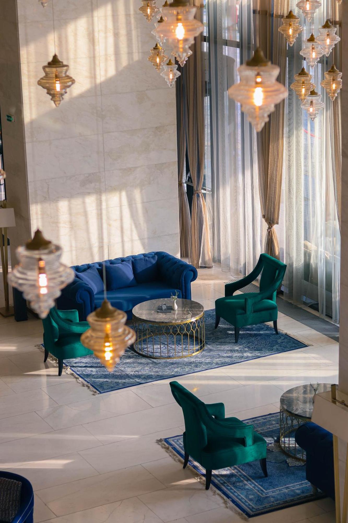 スイスホテル サラエボ サラエヴォ エクステリア 写真 The lobby of the hotel