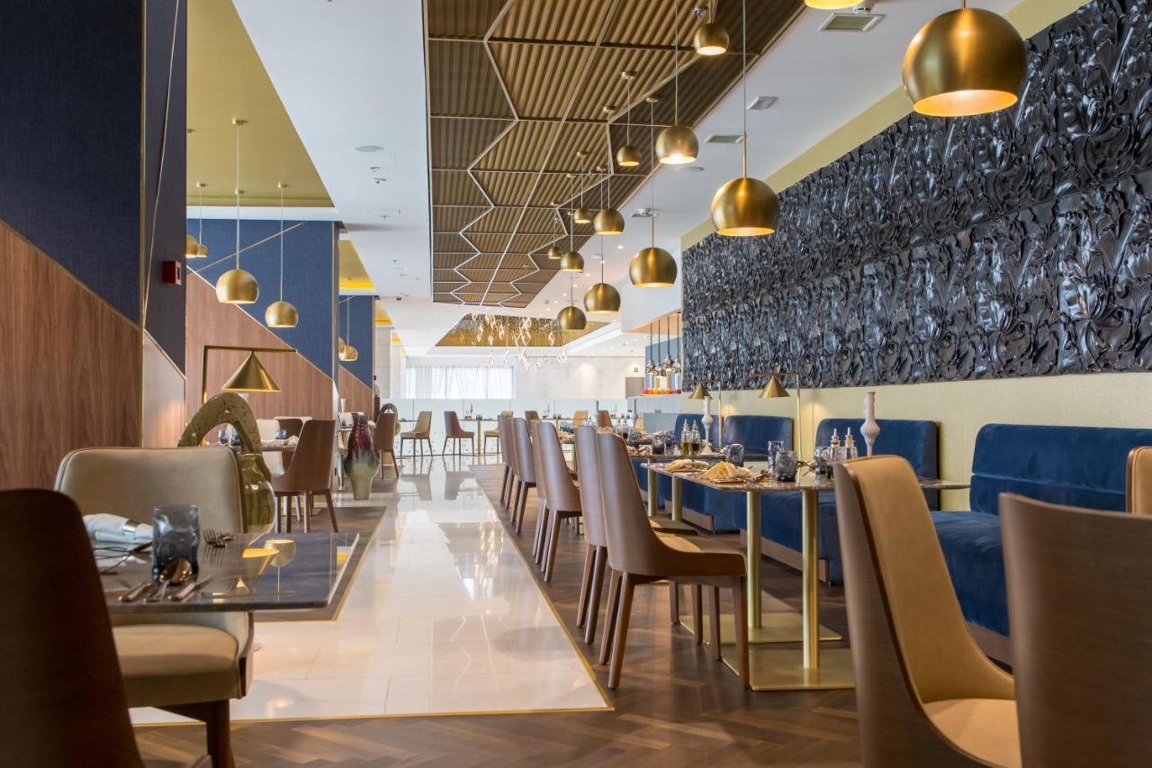 スイスホテル サラエボ サラエヴォ エクステリア 写真 The interior of the restaurant